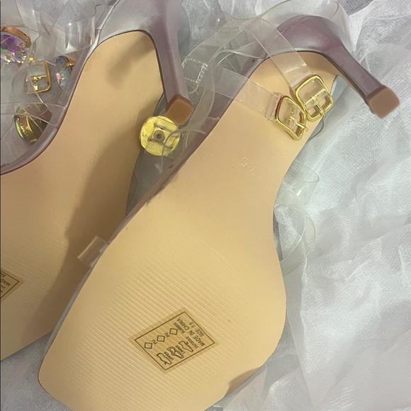 Stasia on Ice (TALL): Azalea Wang PVC Gladiator Silver Stiletto 7.5 - Picture 4 of 6